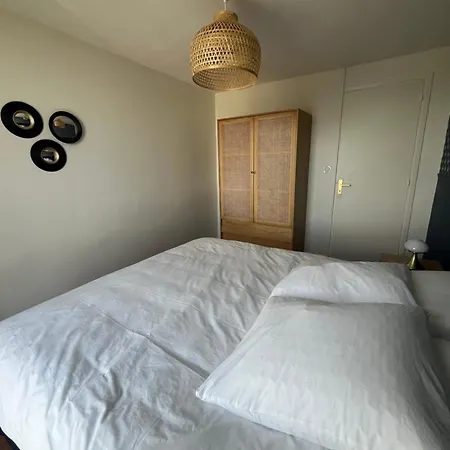 Lh Cosy *